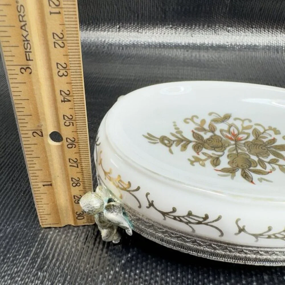 Vintage TAJ Japan Metal Cherubs Footed Porcelain Soap Dish Trinket Dish Holder‎